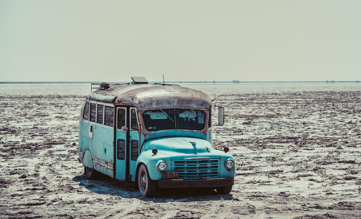 Bonneville Bus